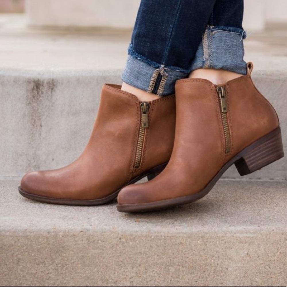 Brown genuine leather Lucky Brand booties!